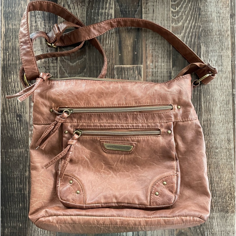 Stone Mountain USA‎ brown leather purse. Great condition inside and out! - Picture 2 of 6